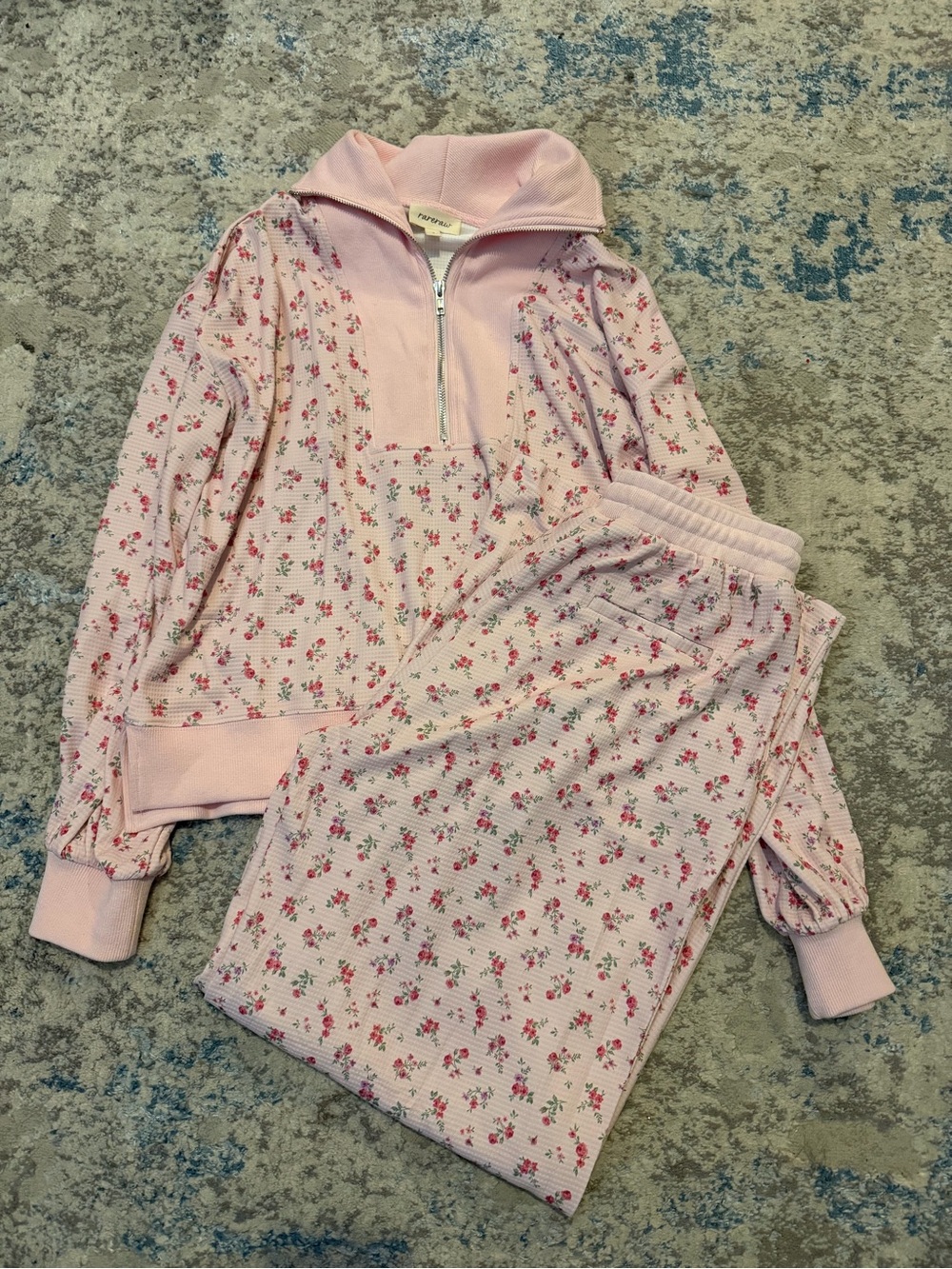 Womenβs Pink Floral Waffle-Knit Set